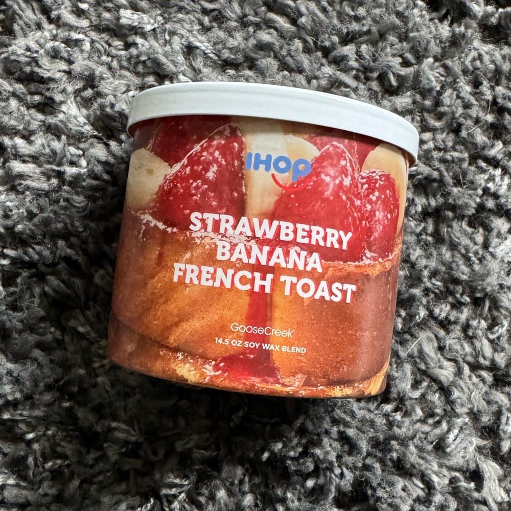 GooseCreek IHOP STRAWBERRY BANANA FRENCH TOAST 3 Wick Candle